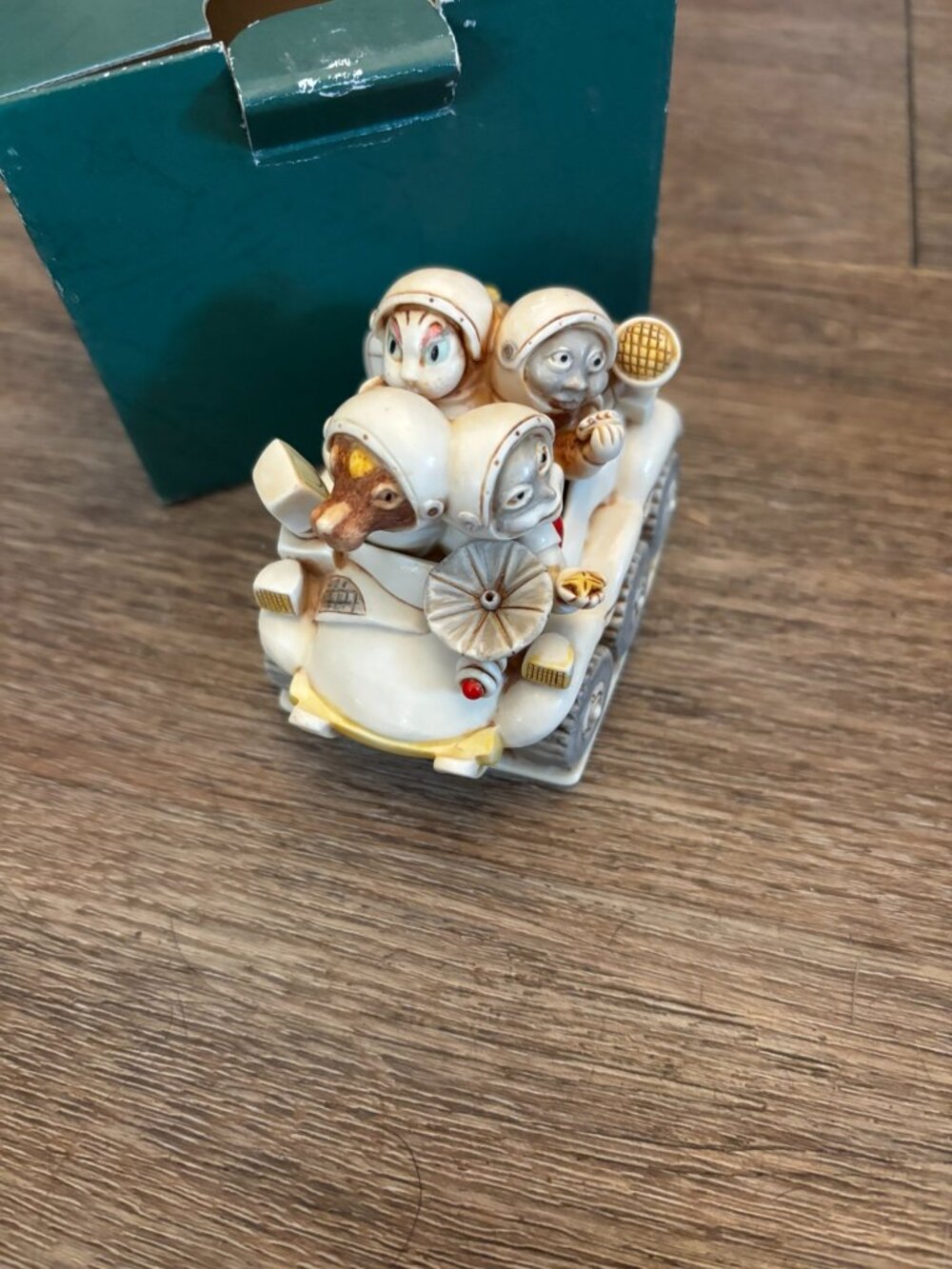 Harmony Kingdom Treasure box Moon Rovers figurine w/box